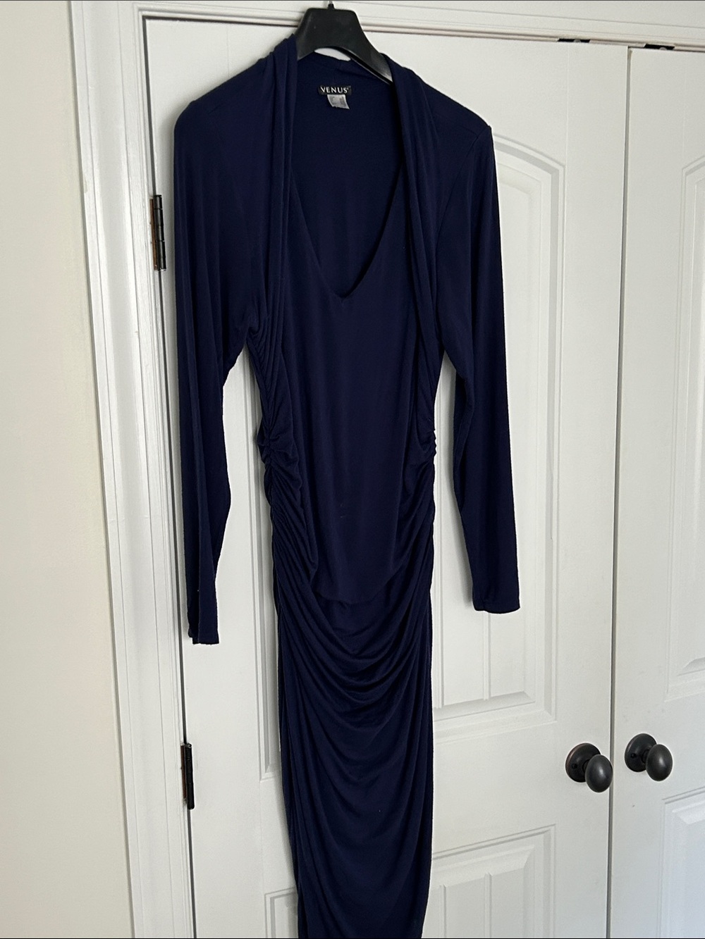 VENUS Navy Long Sleeve Ruched V-Neck Midi Dress
